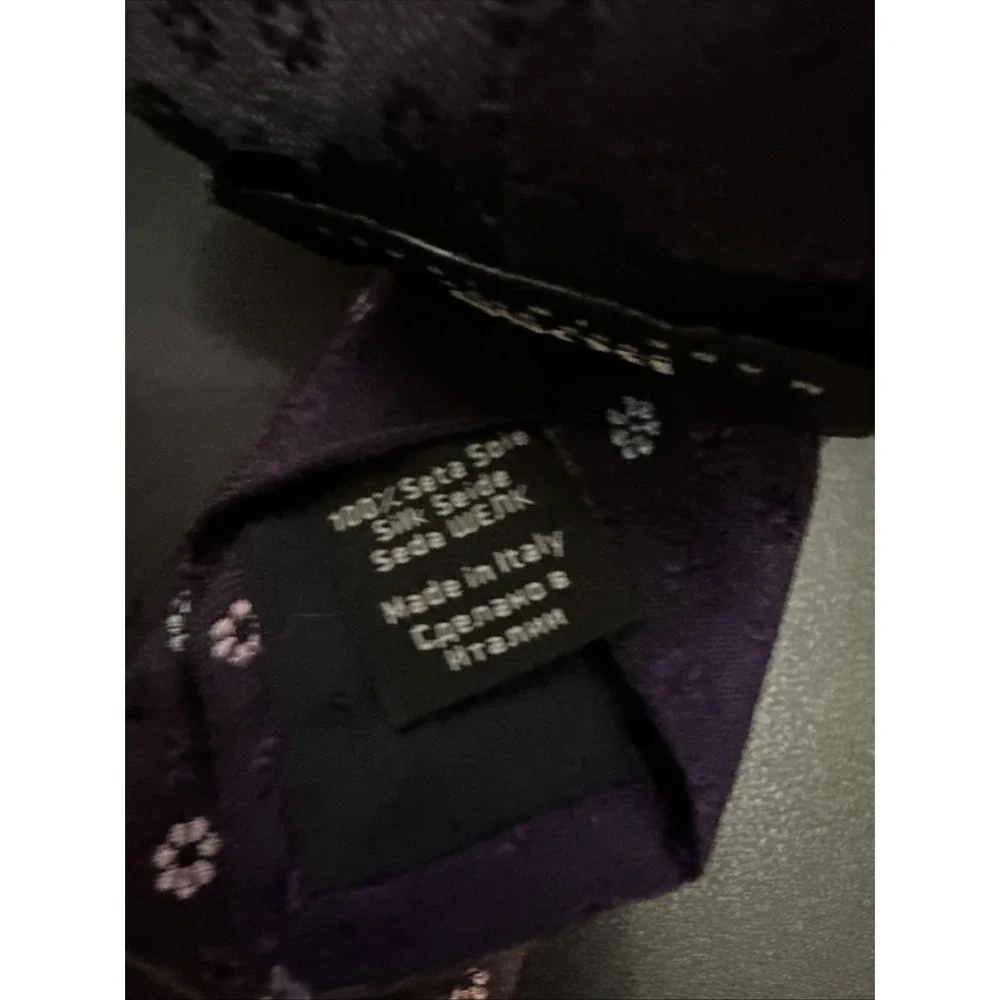 Hugo Boss 100% Silk Tie Purple With Flowers